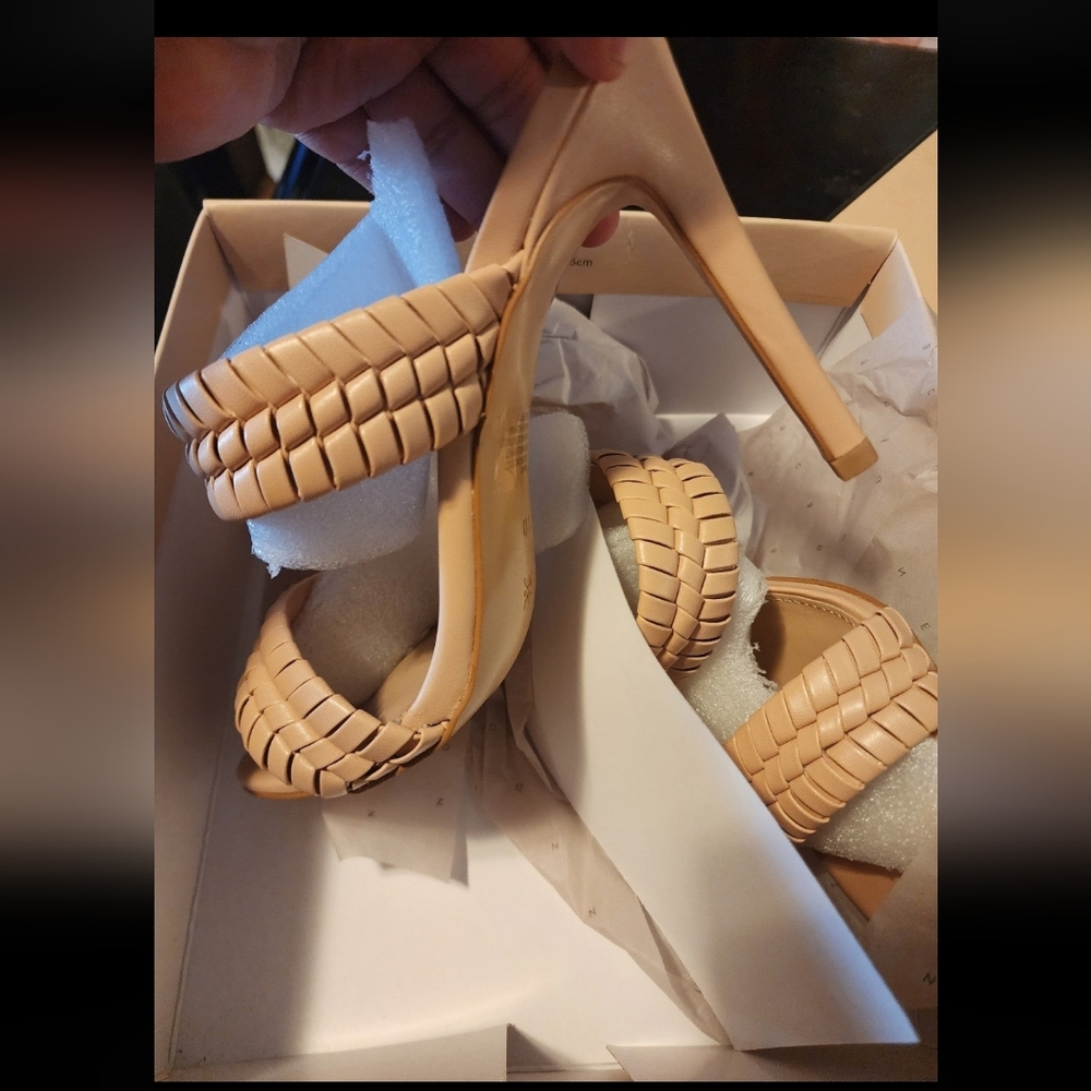 Bcbgeneration cream heeled sandals 10